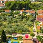 Villa Ketty By Guide